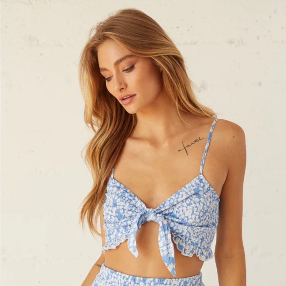 American Threads Frida Floral Crop Top, Size M